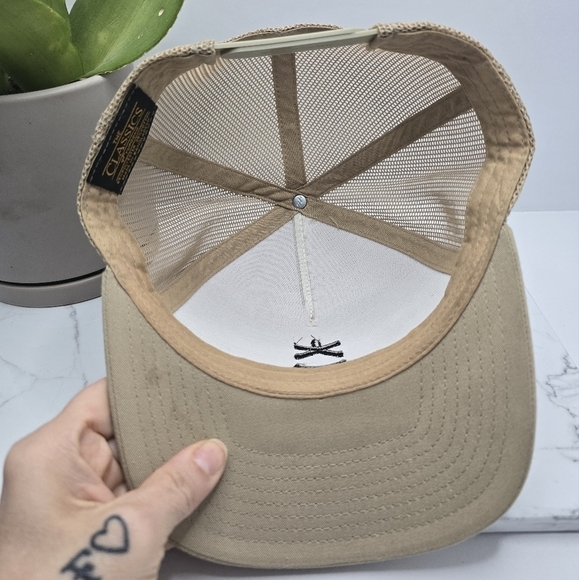 Lumino | black embroidered logo tan cream sporty trucker hat | unisex - Picture 7 of 9
